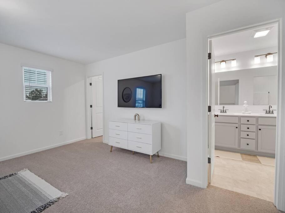 Gorgeous New Townhome/Charlotte! Eksteriør billede