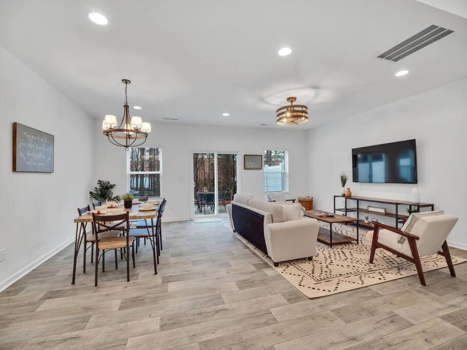 Gorgeous New Townhome/Charlotte! Eksteriør billede