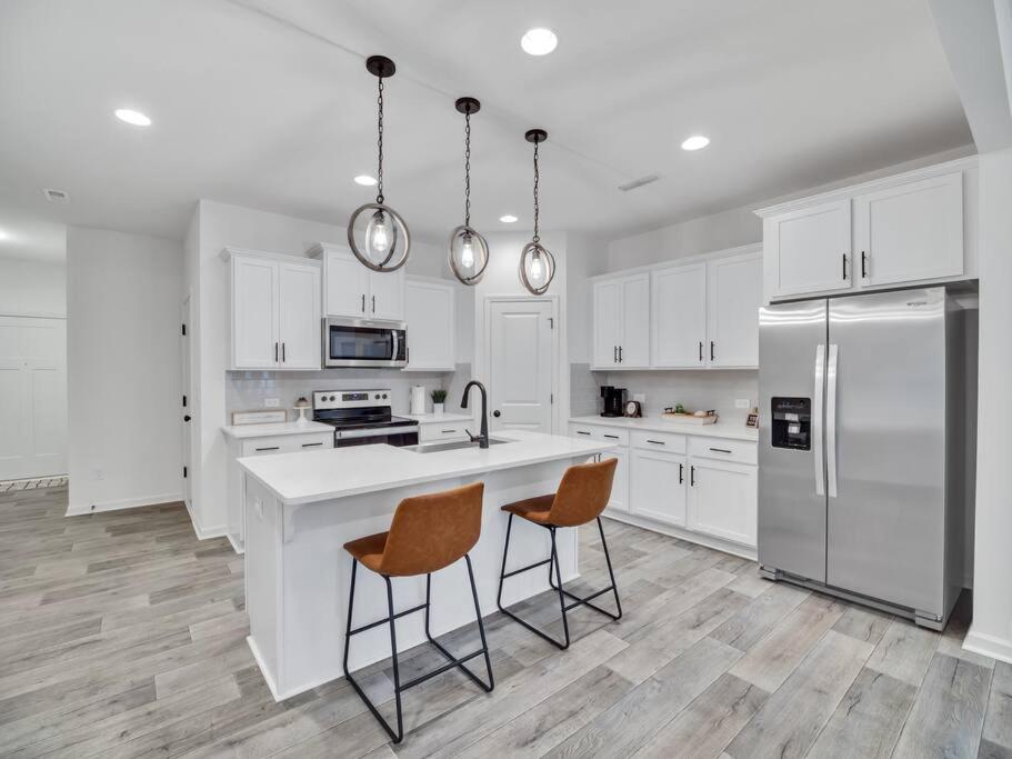 Gorgeous New Townhome/Charlotte! Eksteriør billede