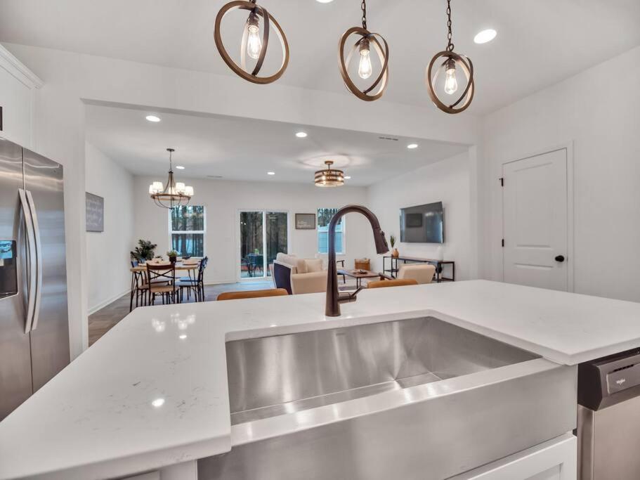 Gorgeous New Townhome/Charlotte! Eksteriør billede